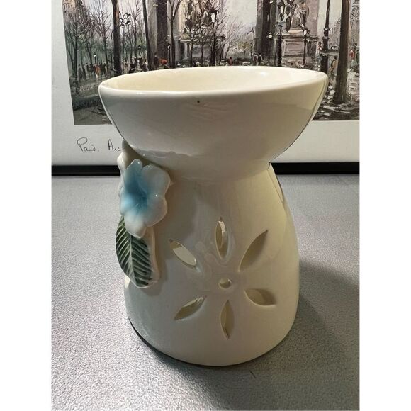 Blue & White‎ Hibiscus Ceramic Wax Warmer - NWOT - Picture 4 of 9